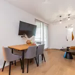 Mierzeja - Enklawa, Sala Zabaw, Basen, *
