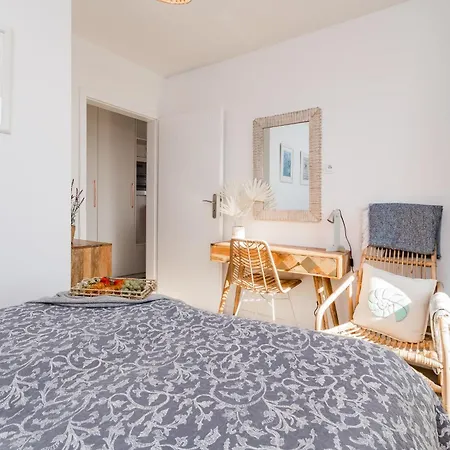 Mierzeja - Enklawa, Krynica Morska