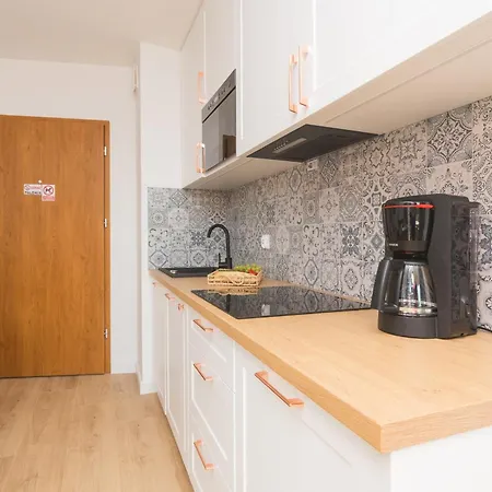 Mierzeja - Enklawa, *