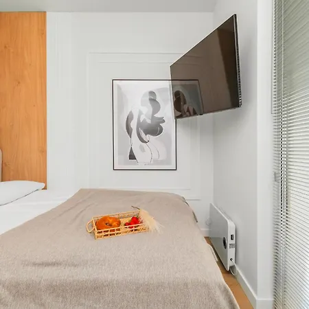 Mierzeja - Enklawa, * Krynica Morska