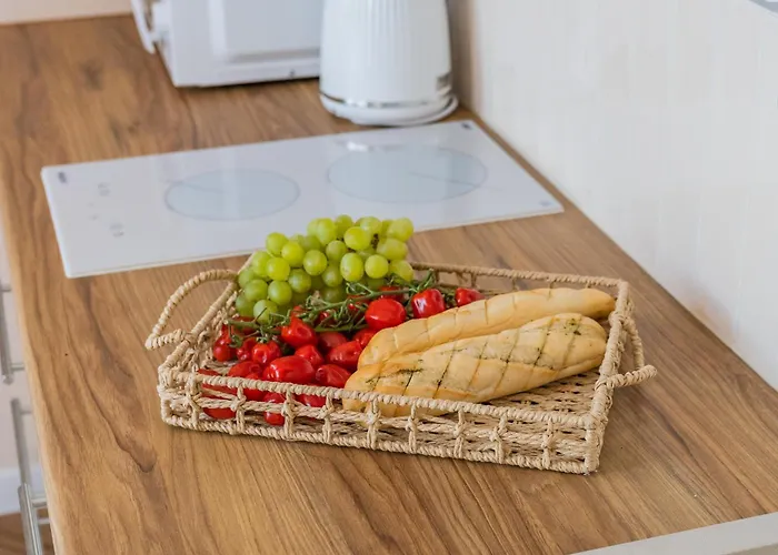 Mierzeja - Enklawa, *