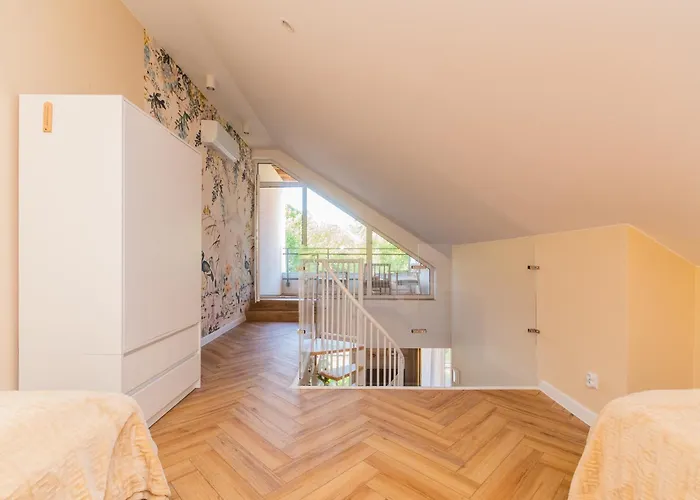 Mierzeja - Enklawa, *