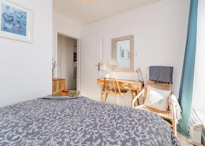 Mierzeja - Enklawa, Krynica Morska