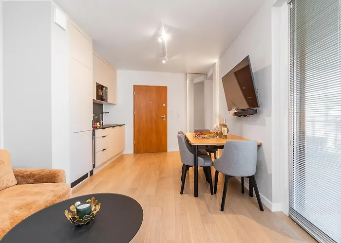 Mierzeja - Enklawa, * Krynica Morska